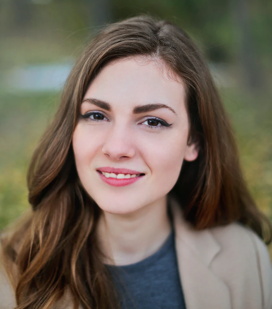 Cropping & Resizing (Platform Perfect Dimensions)_Before Standard portrait image without cropping for specific social platforms.